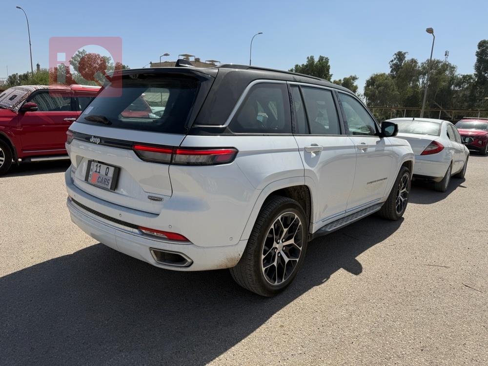 جیپ گراند شیرۆکی